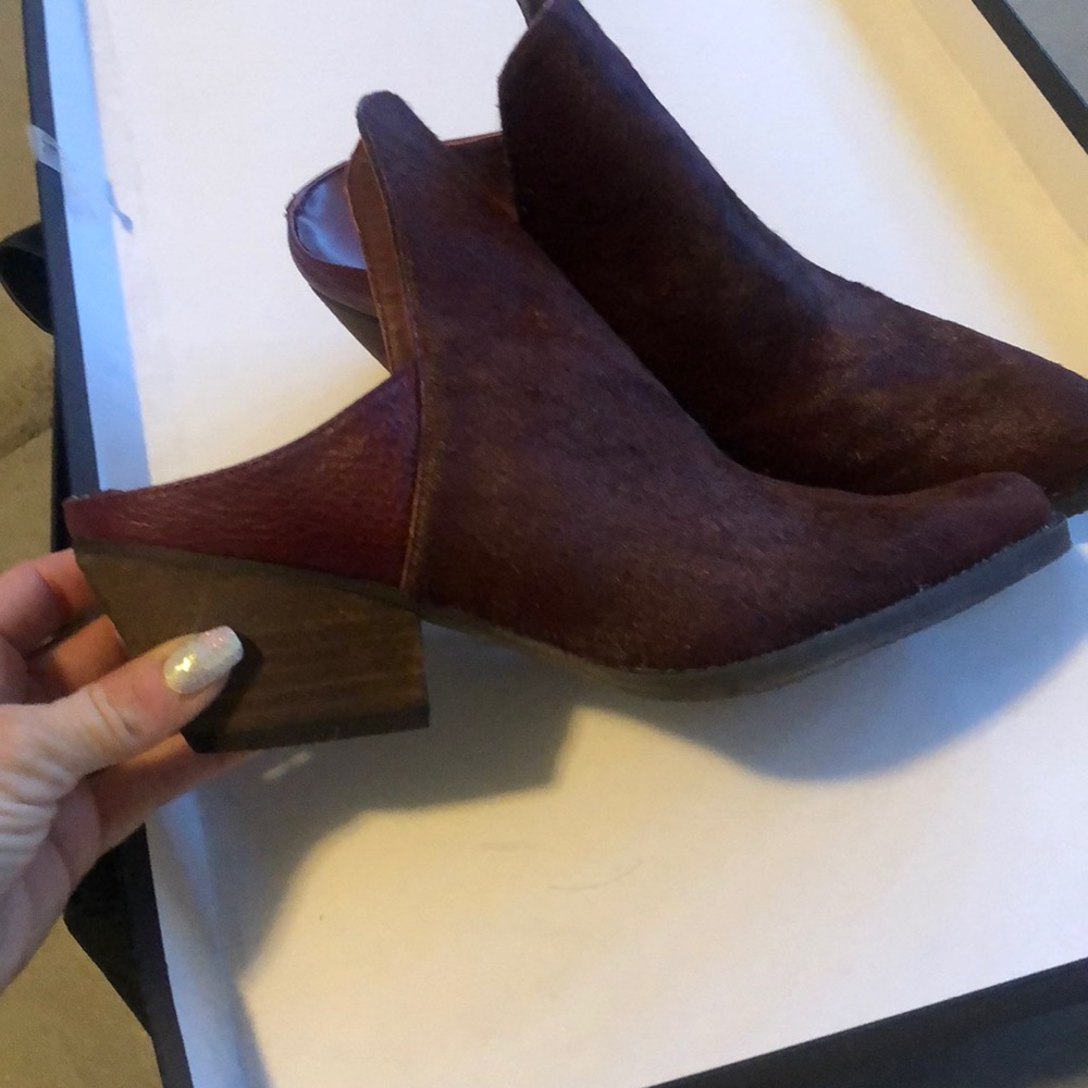 Red mules